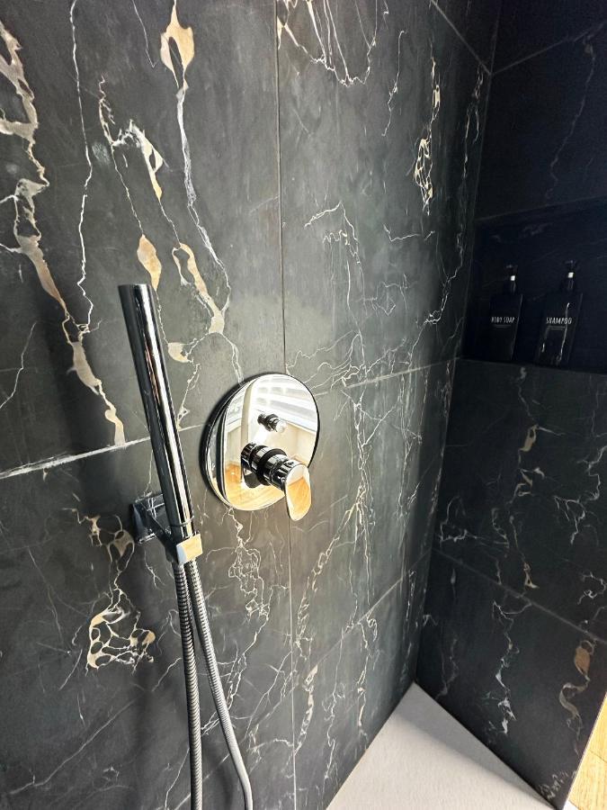 מילאנו Lr Deluxe Apartments - Fondazione Prada - Metro M3 מראה חיצוני תמונה