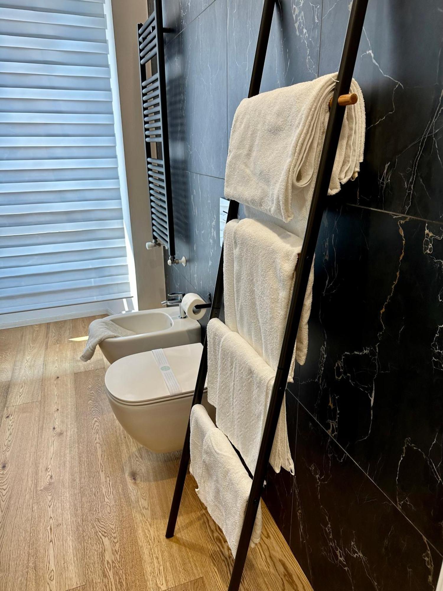 מילאנו Lr Deluxe Apartments - Fondazione Prada - Metro M3 מראה חיצוני תמונה